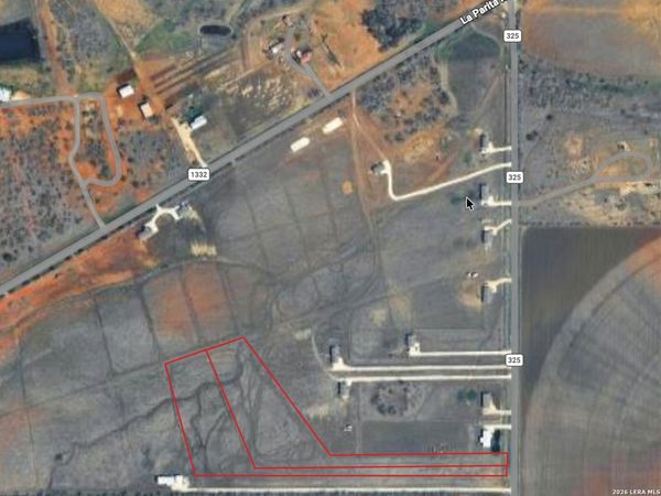 440 & 450 County Road 325, Jourdanton, TX 78026