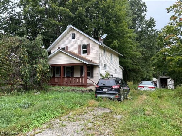 1033 Fairfield Road , Alliance, OH 44601