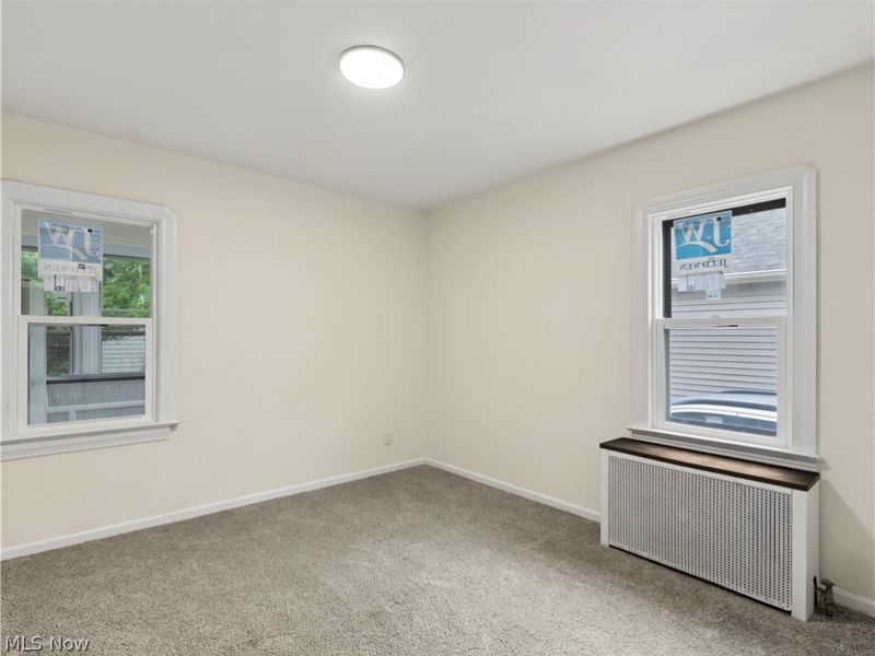 18104 Hiller Avenue, Cleveland, OH 44119 Photo 12