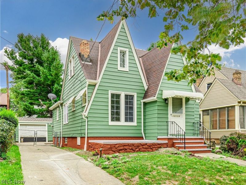 18104 Hiller Avenue, Cleveland, OH 44119 Photo 2