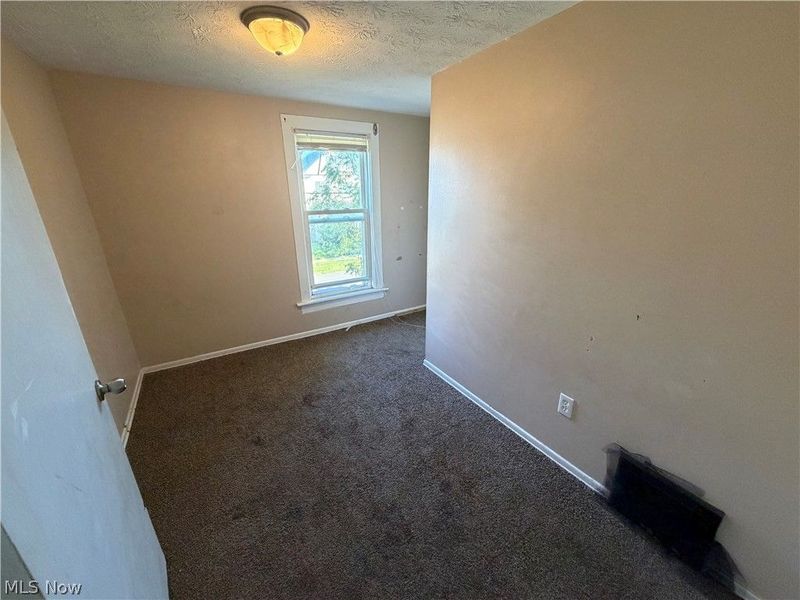 1218 Mcintosh Avenue, Akron, OH 44314 Photo 12