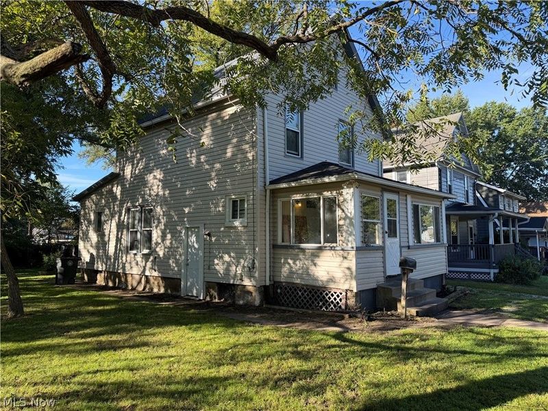 1218 Mcintosh Avenue, Akron, OH 44314 Photo 4