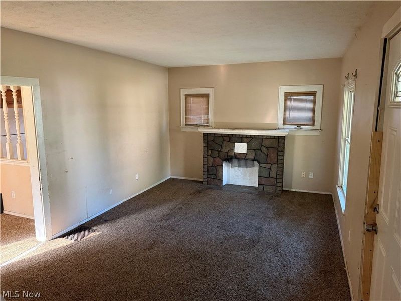 1218 Mcintosh Avenue, Akron, OH 44314 Photo 6