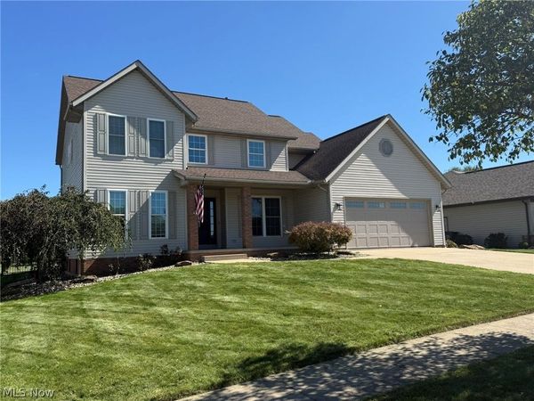 1319 Parkdale Drive , Dover, OH 44622