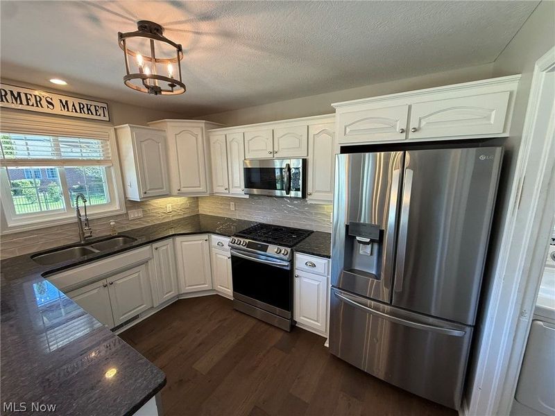 1319 Parkdale Drive, Dover, OH 44622 Photo 13