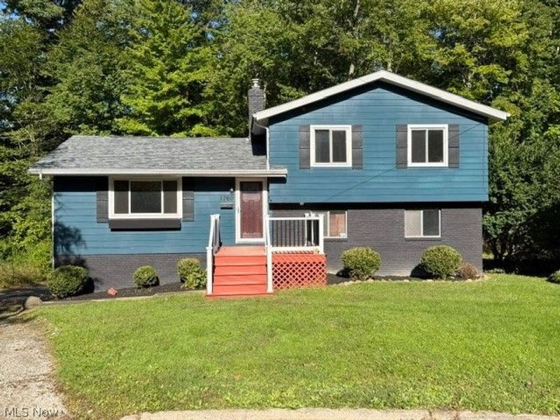 1760 Karg Drive, Akron, OH 44313 Photo 1