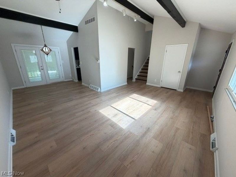 1760 Karg Drive, Akron, OH 44313 Photo 4