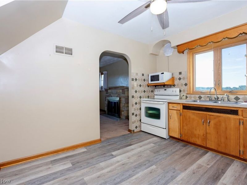 1067 County Road 2786, Perrysville, OH 44864 Photo 6