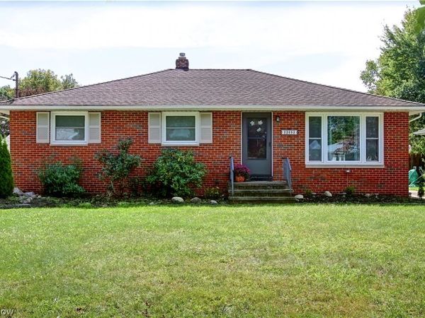 22095 Sandy Lane , Fairview Park, OH 44126