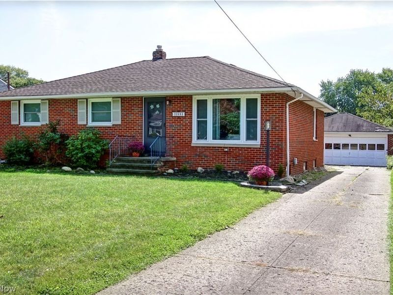 22095 Sandy Lane, Fairview Park, OH 44126 Photo 2