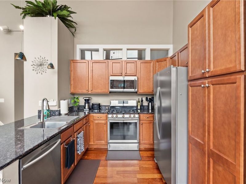 16800 Van Aken Boulevard, Unit 410, Shaker Heights, OH 44120 Photo 14