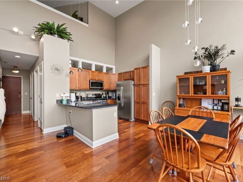16800 Van Aken Boulevard, Unit 410, Shaker Heights, OH 44120 Photo 15