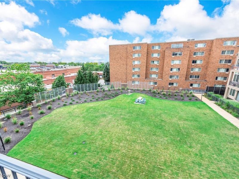 16800 Van Aken Boulevard, Unit 410, Shaker Heights, OH 44120 Photo 25