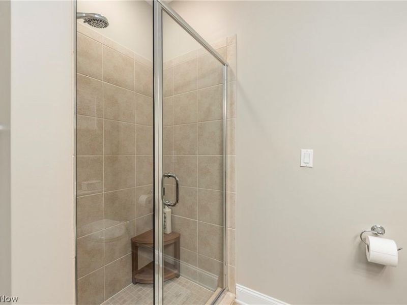 16800 Van Aken Boulevard, Unit 410, Shaker Heights, OH 44120 Photo 29