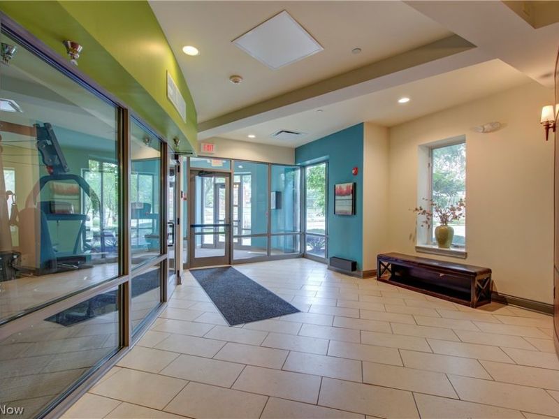 16800 Van Aken Boulevard, Unit 410, Shaker Heights, OH 44120 Photo 4