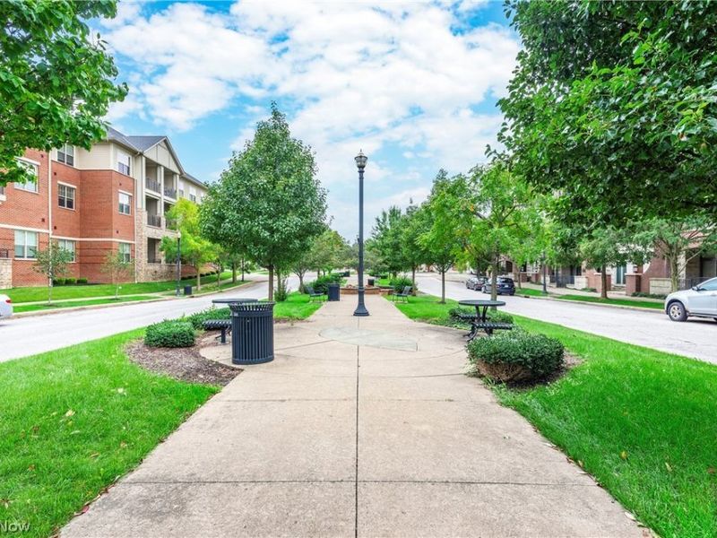 16800 Van Aken Boulevard, Unit 410, Shaker Heights, OH 44120 Photo 49