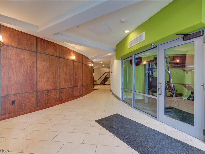 16800 Van Aken Boulevard, Unit 410, Shaker Heights, OH 44120 Photo 5