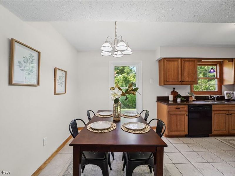 4902 Lakeview Drive , Mentor, OH 44060 Photo 10