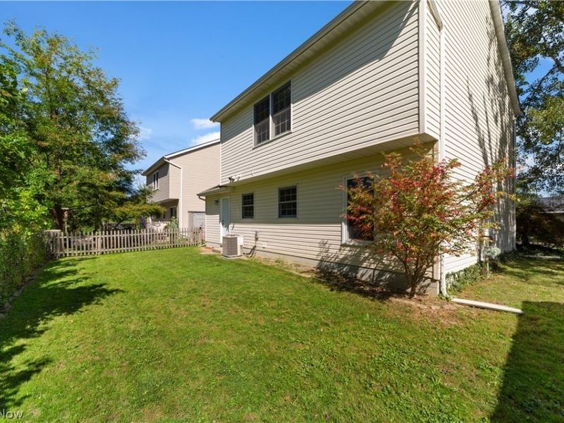 4902 Lakeview Drive , Mentor, OH 44060 Photo 31