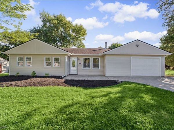 3702 Laurel Road , Brunswick, OH 44212
