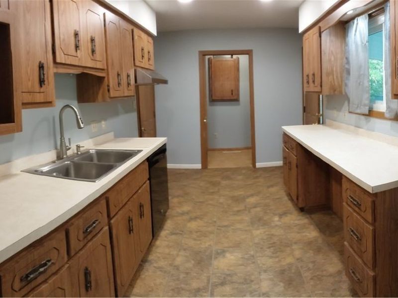 6382 Alderwood Road, Parma Heights, OH 44130 Photo 15