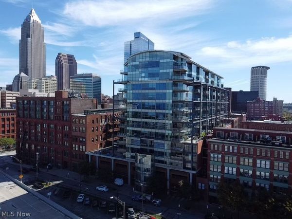 701 W Lakeside Avenue , Cleveland, OH 44113