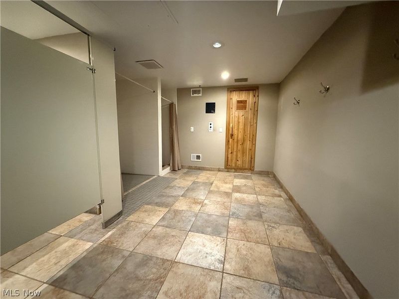 701 W Lakeside Avenue, Cleveland, OH 44113 Photo 46