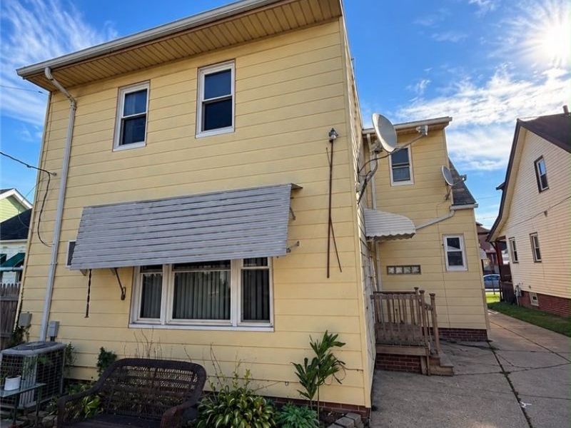 4108 W 49th Street, Cleveland, OH 44144 Photo 4
