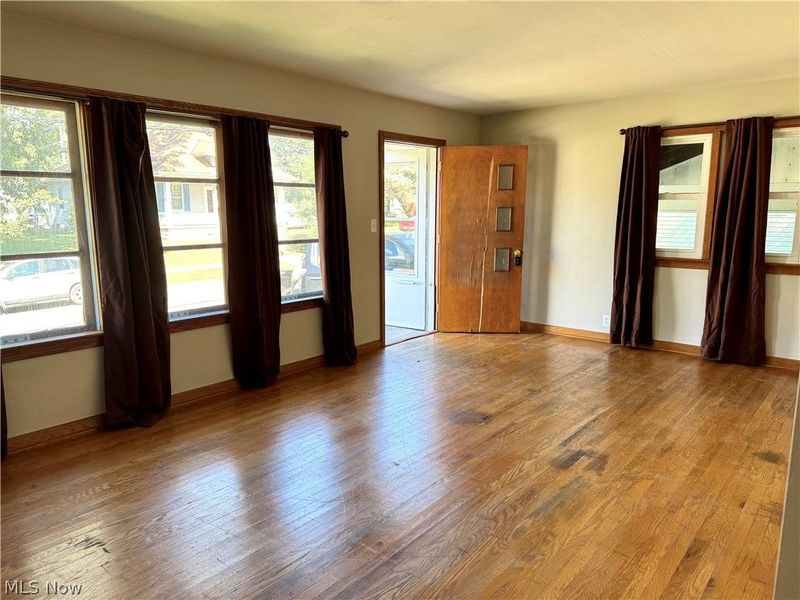 321 Elm Street, Coshocton, OH 43812 Photo 4