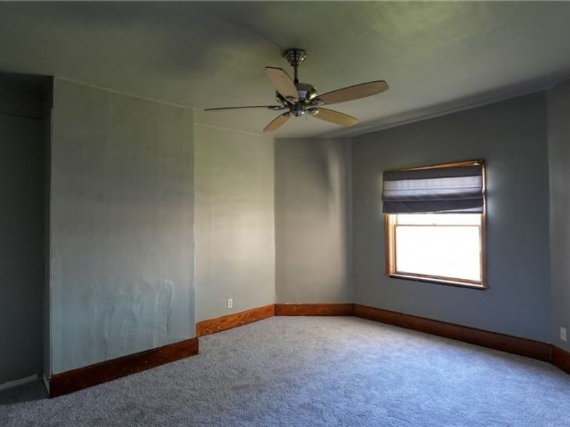 2249 Bishard Avenue, Cambridge, OH 43725 Photo 12