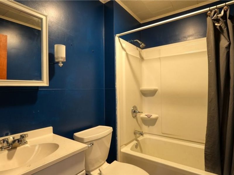 2249 Bishard Avenue, Cambridge, OH 43725 Photo 15