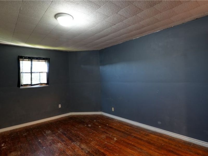 2249 Bishard Avenue, Cambridge, OH 43725 Photo 19