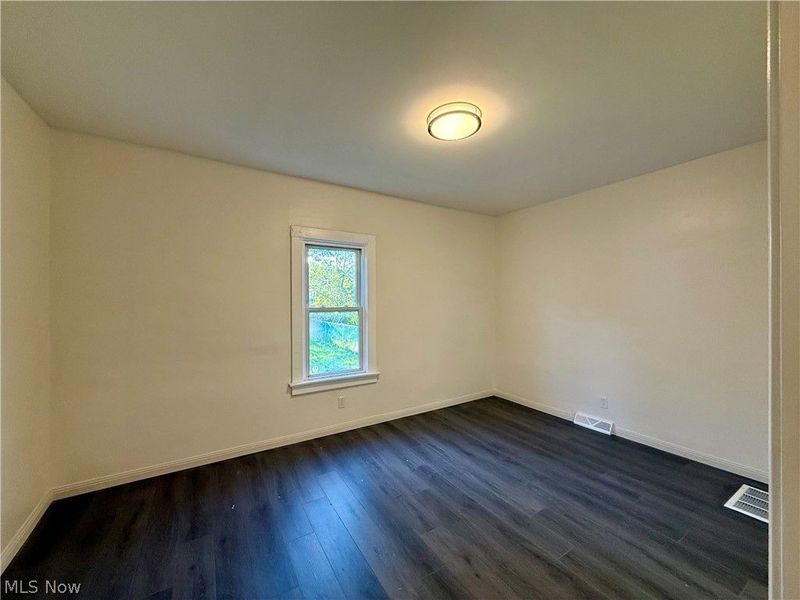 38 Regent Street, Campbell, OH 44405 Photo 12