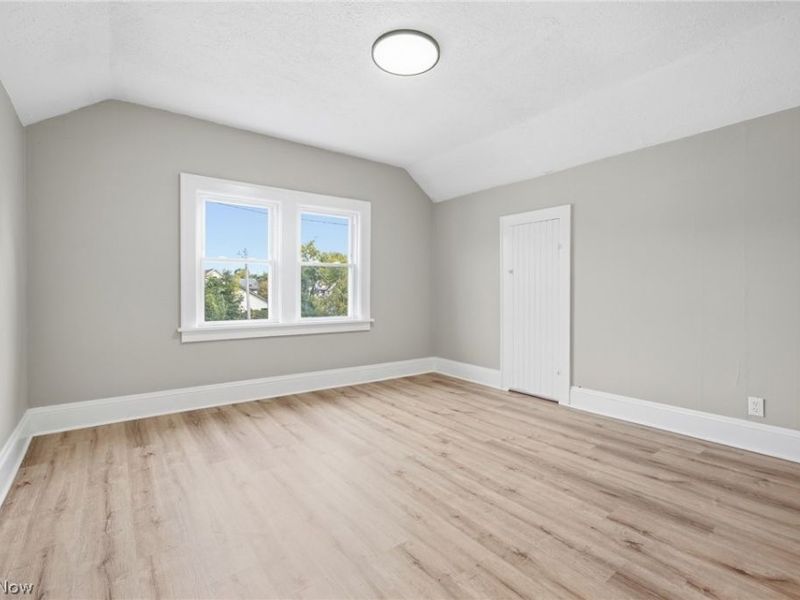 13202 Melzer Avenue, Cleveland, OH 44120 Photo 20