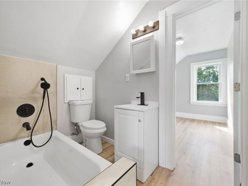 13202 Melzer Avenue, Cleveland, OH 44120 Photo 24