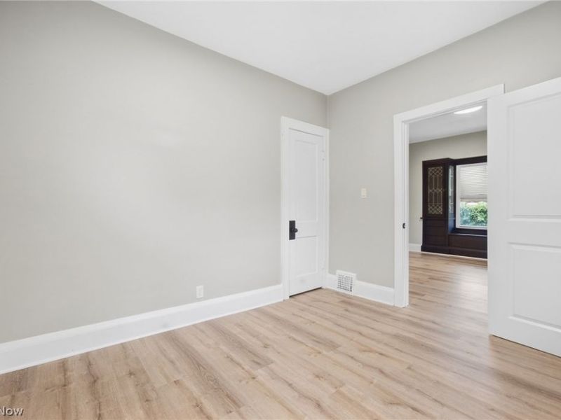 13202 Melzer Avenue, Cleveland, OH 44120 Photo 9