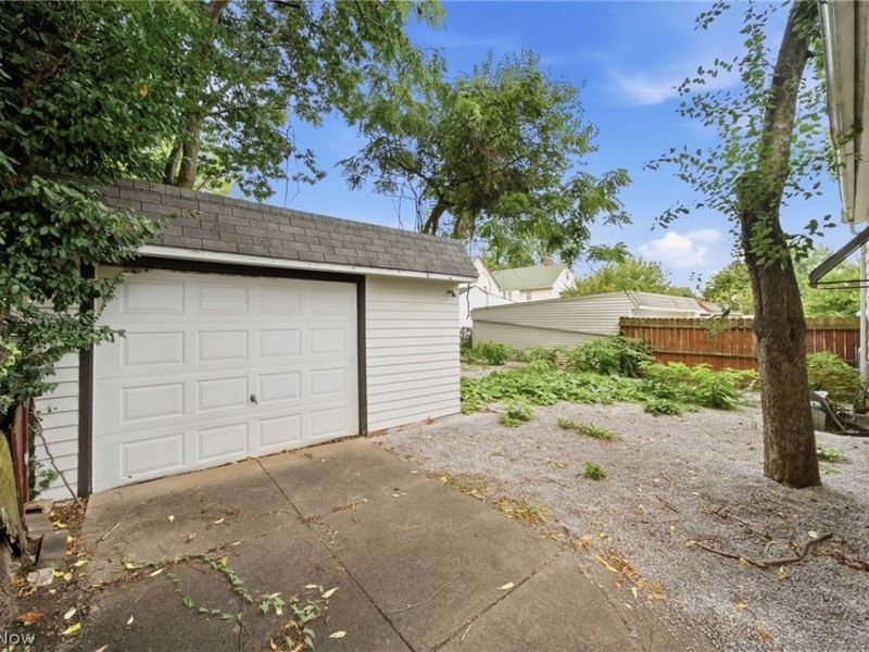 4256 W 22nd Street, Cleveland, OH 44109 Photo 34
