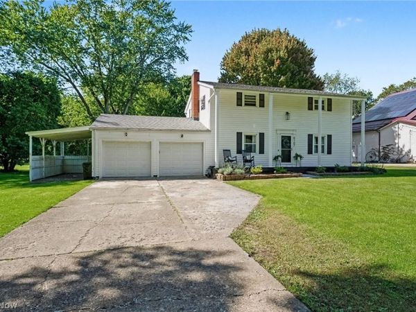 6187 Robinhood Lane, Ashtabula, OH 44004