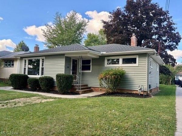 6574 Mandalay Drive, Parma Heights, OH 44130