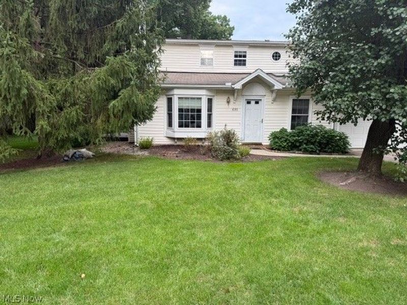 691 S Point Trail, Berea, OH 44017 Photo 1