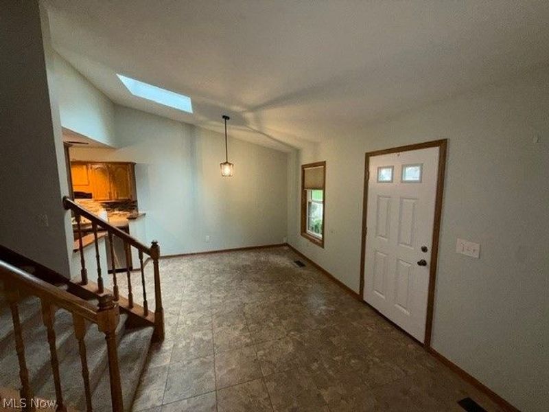691 S Point Trail, Berea, OH 44017 Photo 14