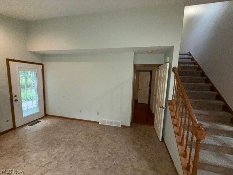 691 S Point Trail, Berea, OH 44017 Photo 17