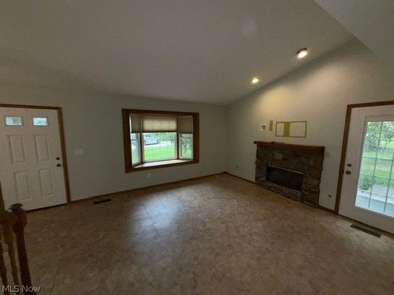 691 S Point Trail, Berea, OH 44017 Photo 23