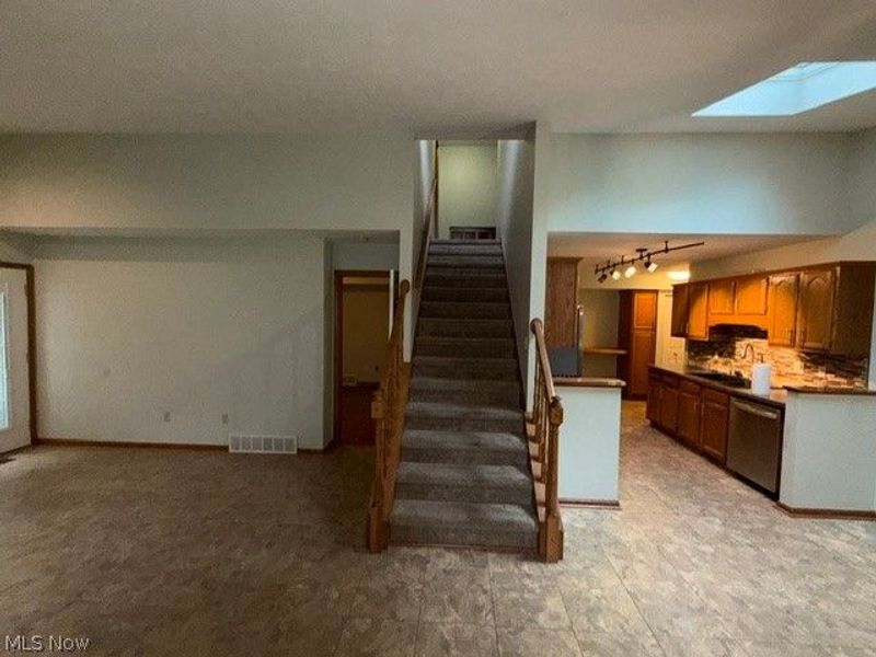 691 S Point Trail, Berea, OH 44017 Photo 24