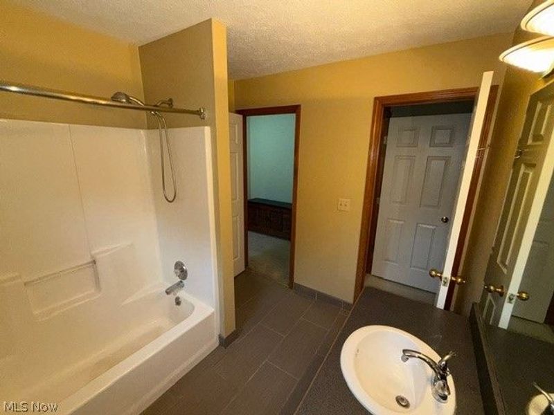 691 S Point Trail, Berea, OH 44017 Photo 28