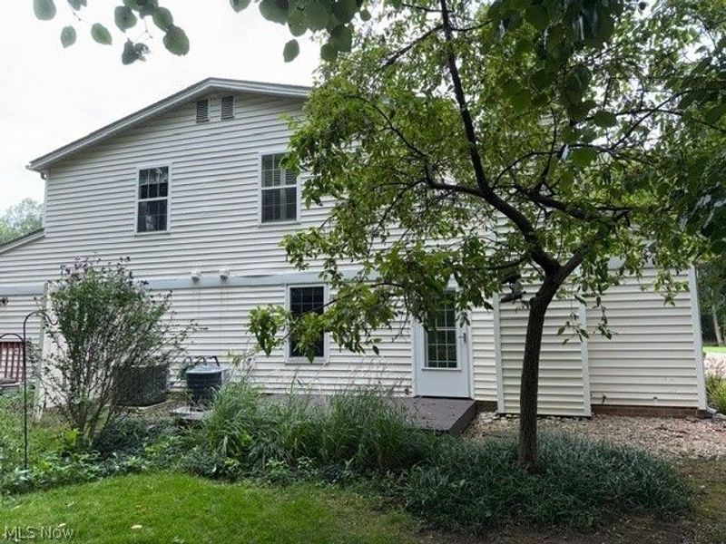 691 S Point Trail, Berea, OH 44017 Photo 44