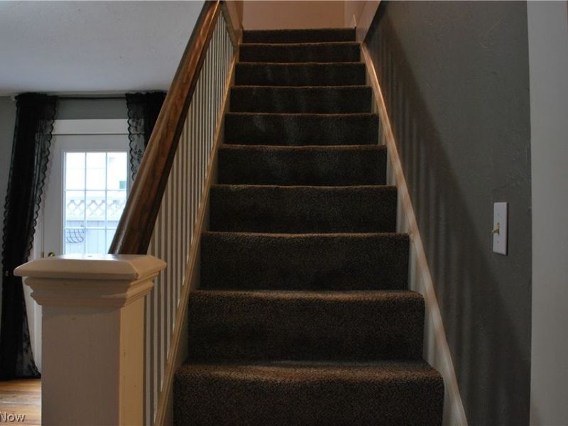 98 Elm Court, Chagrin Falls, OH 44022 Photo 9