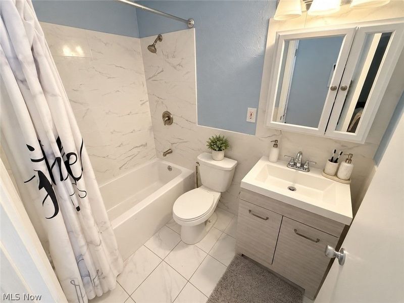 23865 David Drive, Unit 204, North Olmsted, OH 44070 Photo 13