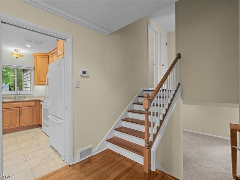 645 Mentor Road, Akron, OH 44303 Photo 6