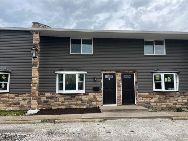 3960 W Erie Avenue , Unit 9, Lorain, OH 44053